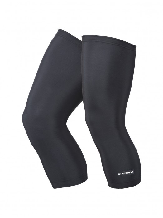 IBAI 3/4 LEG WARMERS